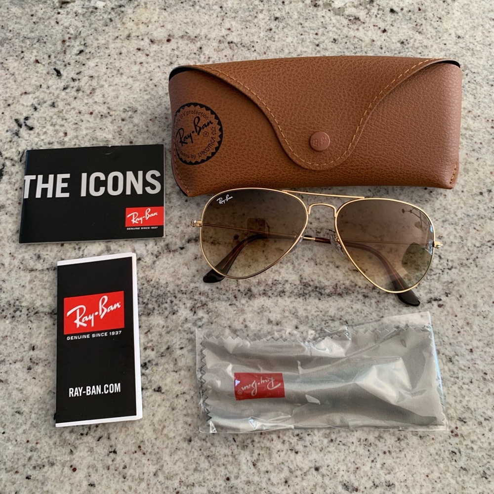Ray Ban Aviator Gradient Sunglasses